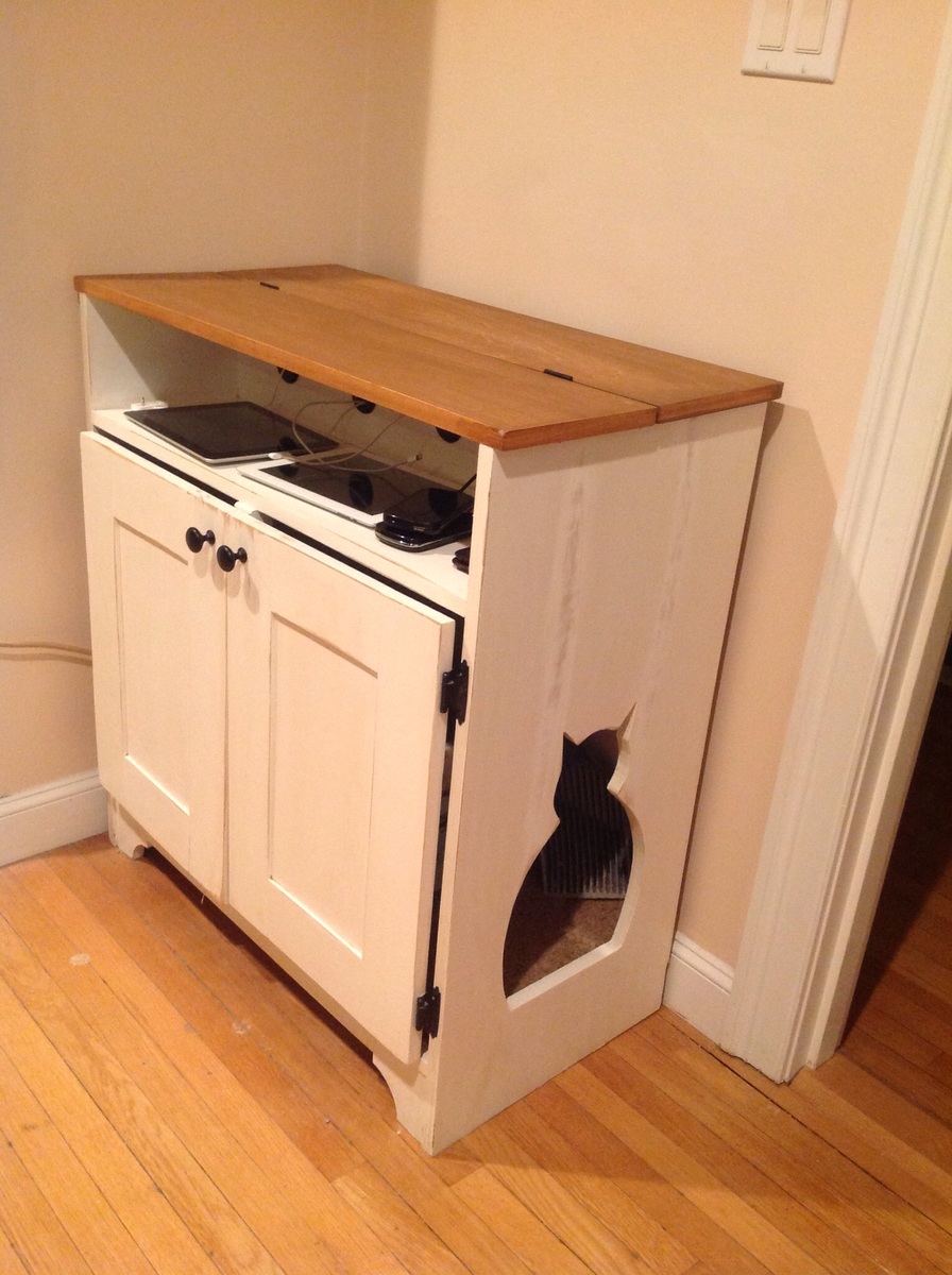 Ana White Charging table litter box DIY Projects