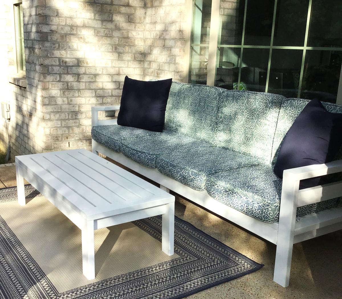 DIY Outdoor Sofa, Chairs and Coffee Table Ana White