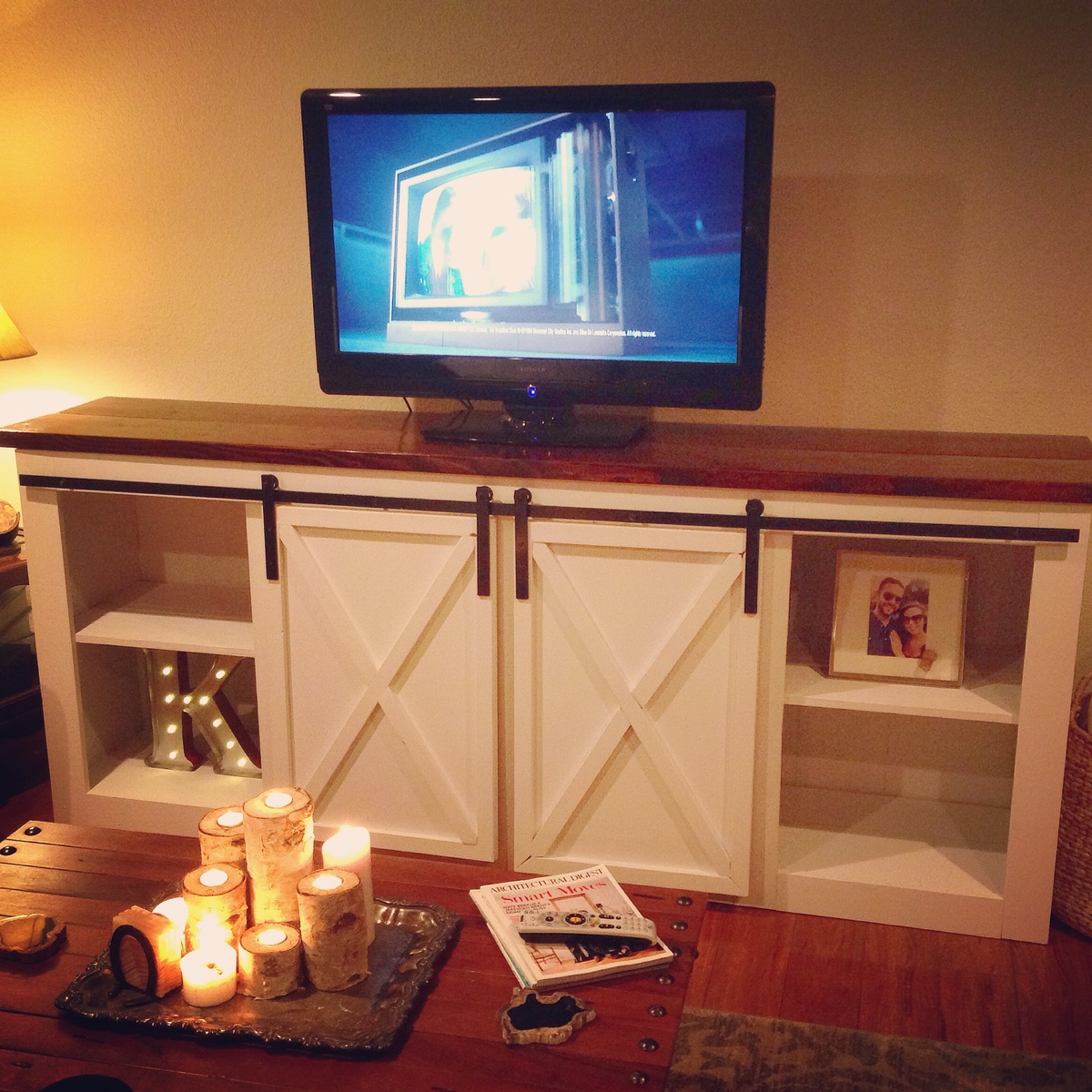 Ana White Grandy Console with Barn Doors DIY Projects
