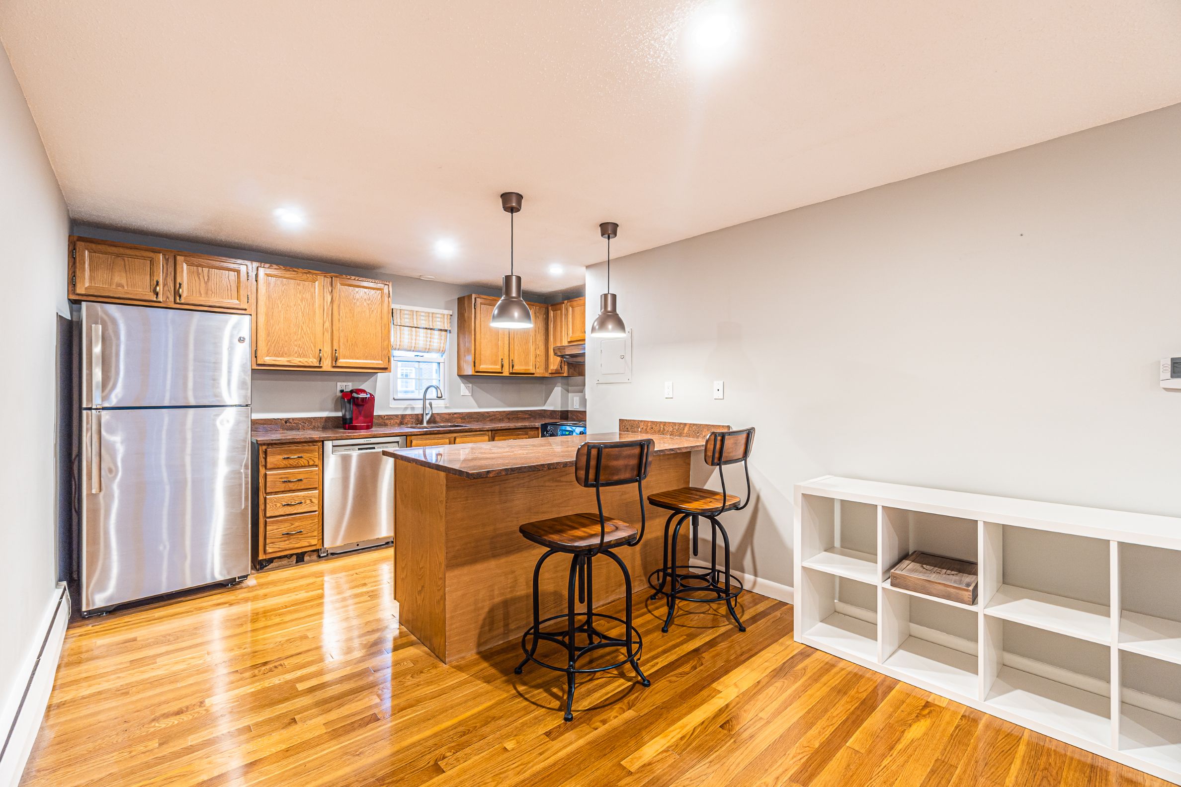 27 Arlington Road, Unit 14, Woburn Andersen Realty Group