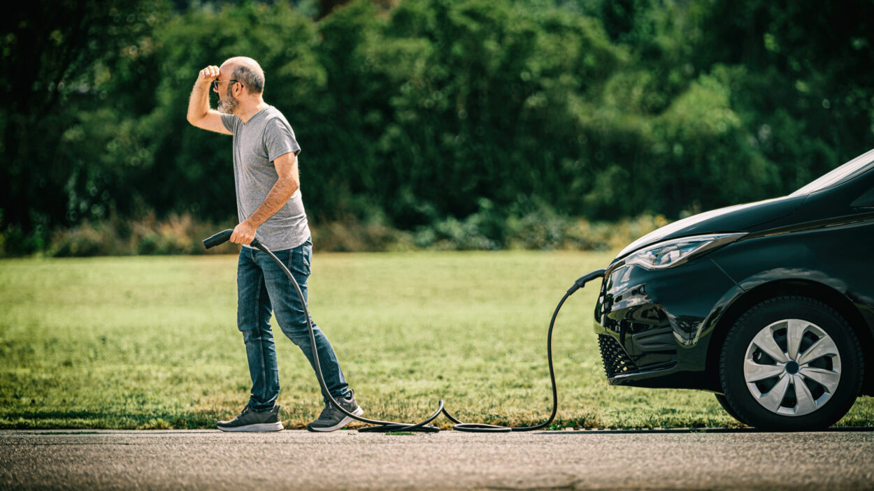 Increase in EV charging stations in Michigan in 2022, but access still