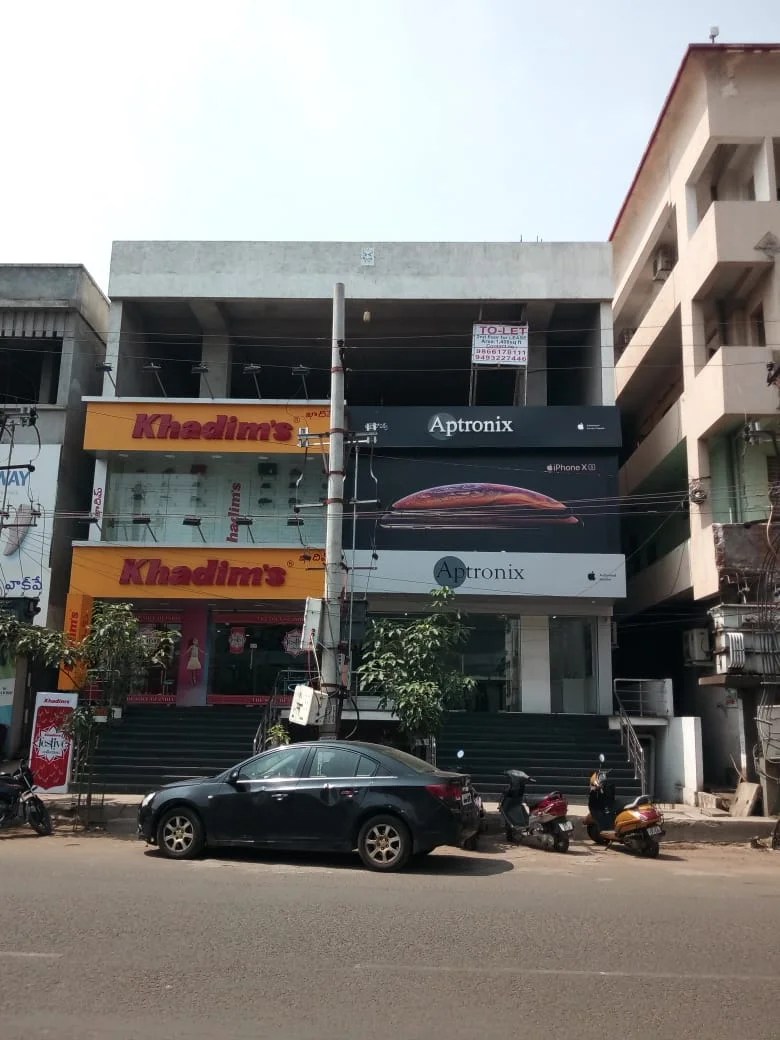 Commercial Space for Rent at Mainroad, Kakinada