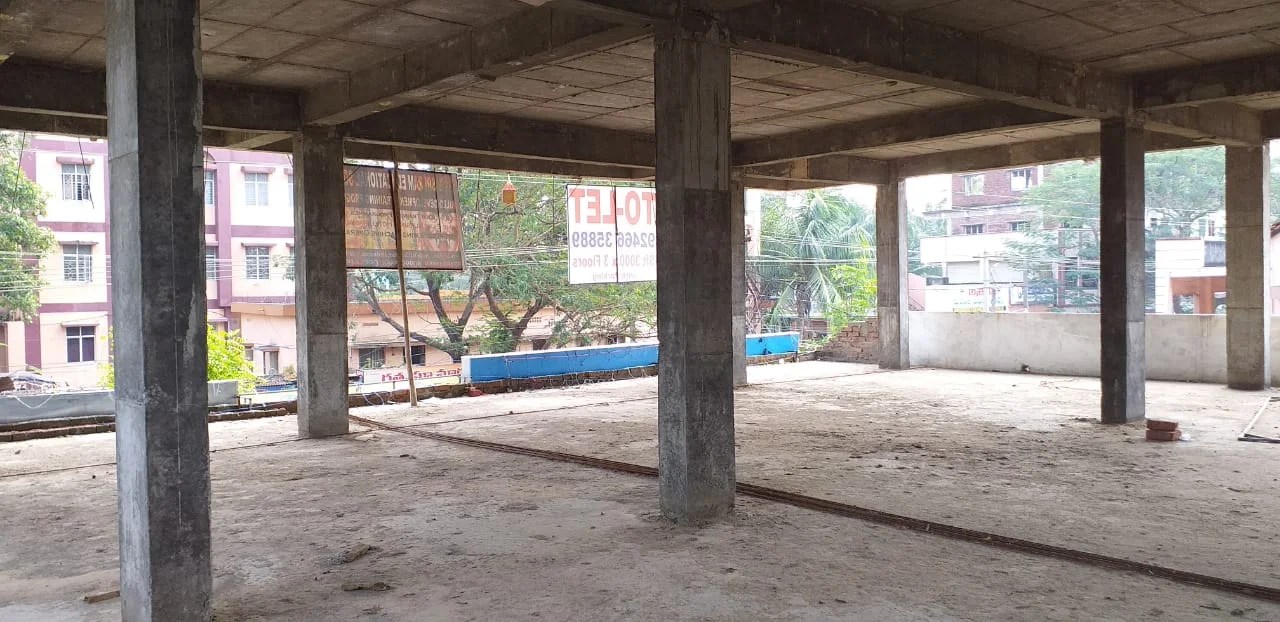 G +4 Commercial Building for Rent at Govt Hospital, Opp Black Bridge