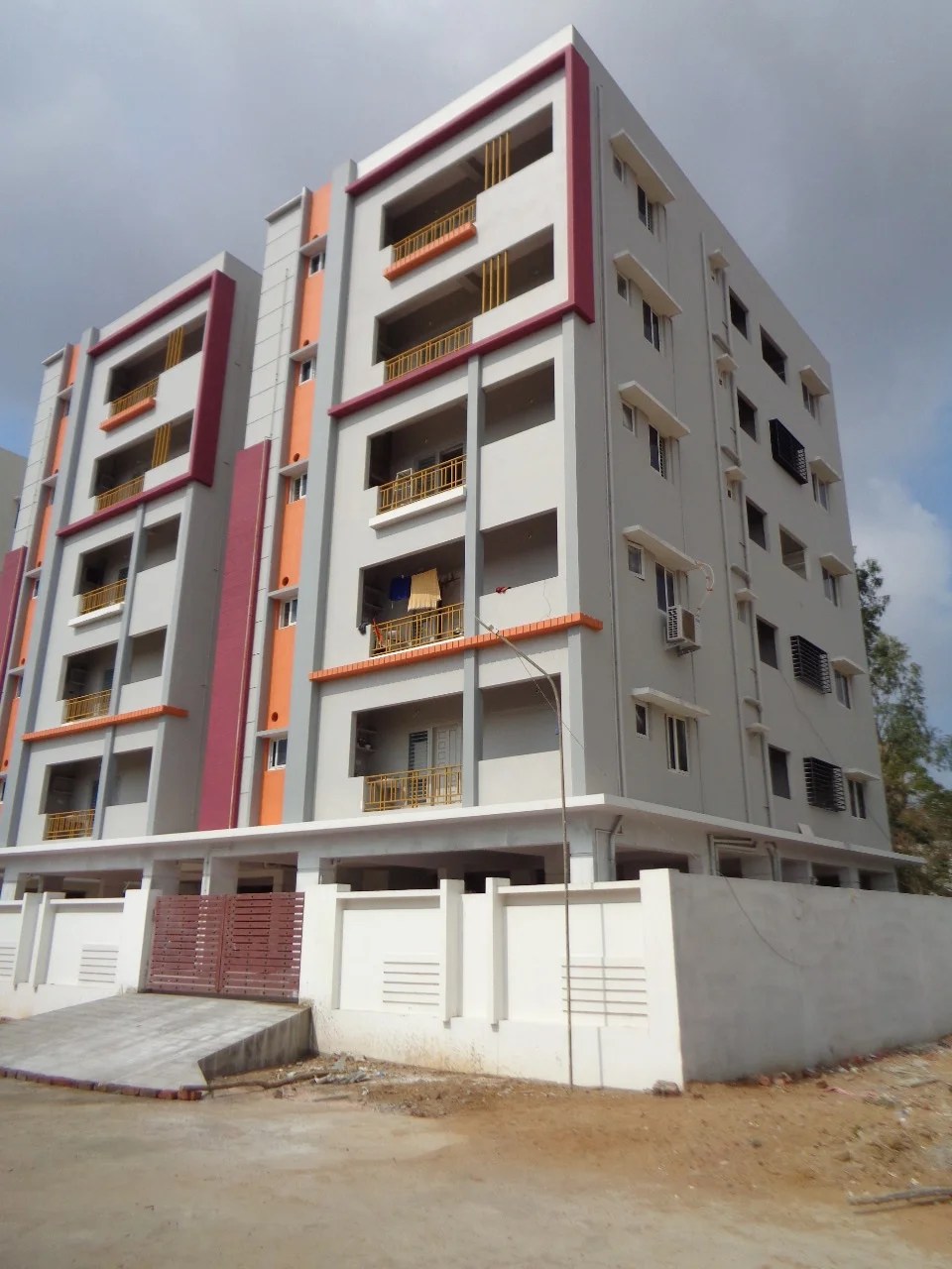 2 BHK Flats for Sale at Ramanayyapeta, Kakinada