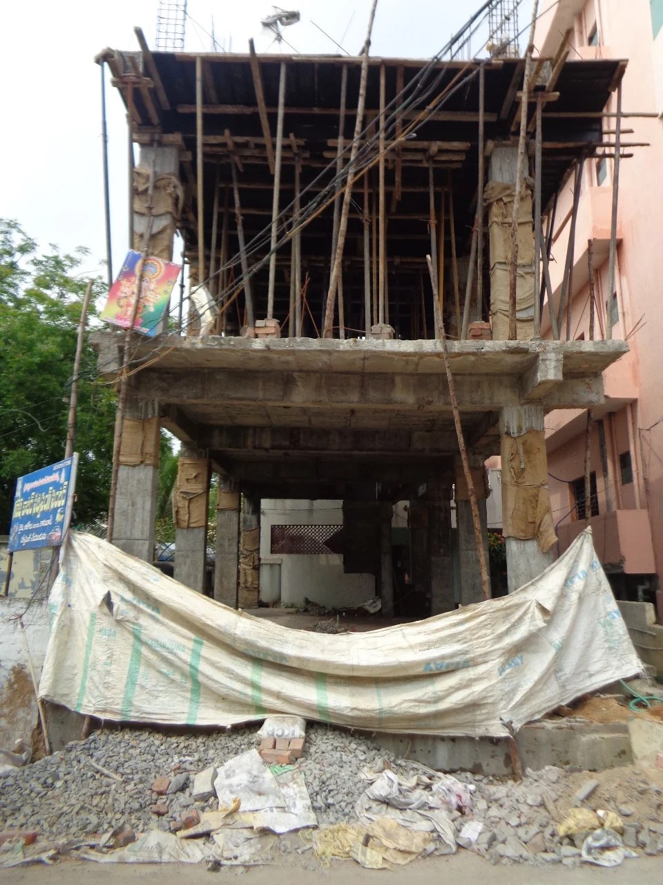 G +2 Commercial Building For Rent at PowerPeta, Eluru