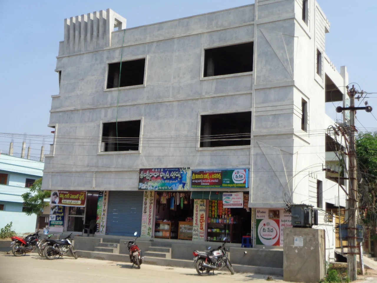 Commercial Building For Rent at Lawyers Colony, Kovvur