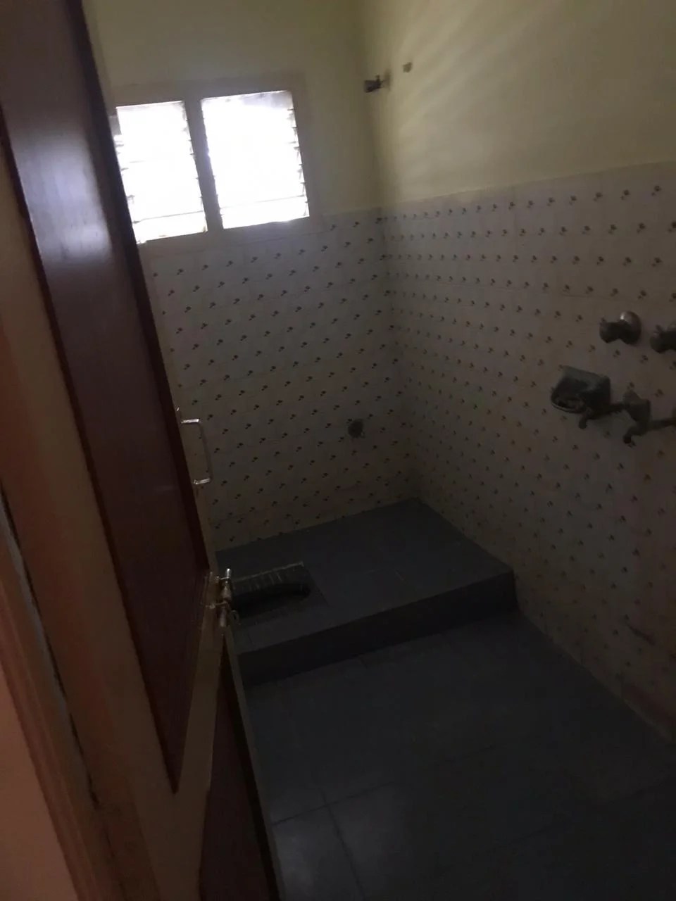 2BHK House For Rent at Vivekananda Colony, Vijayawada.