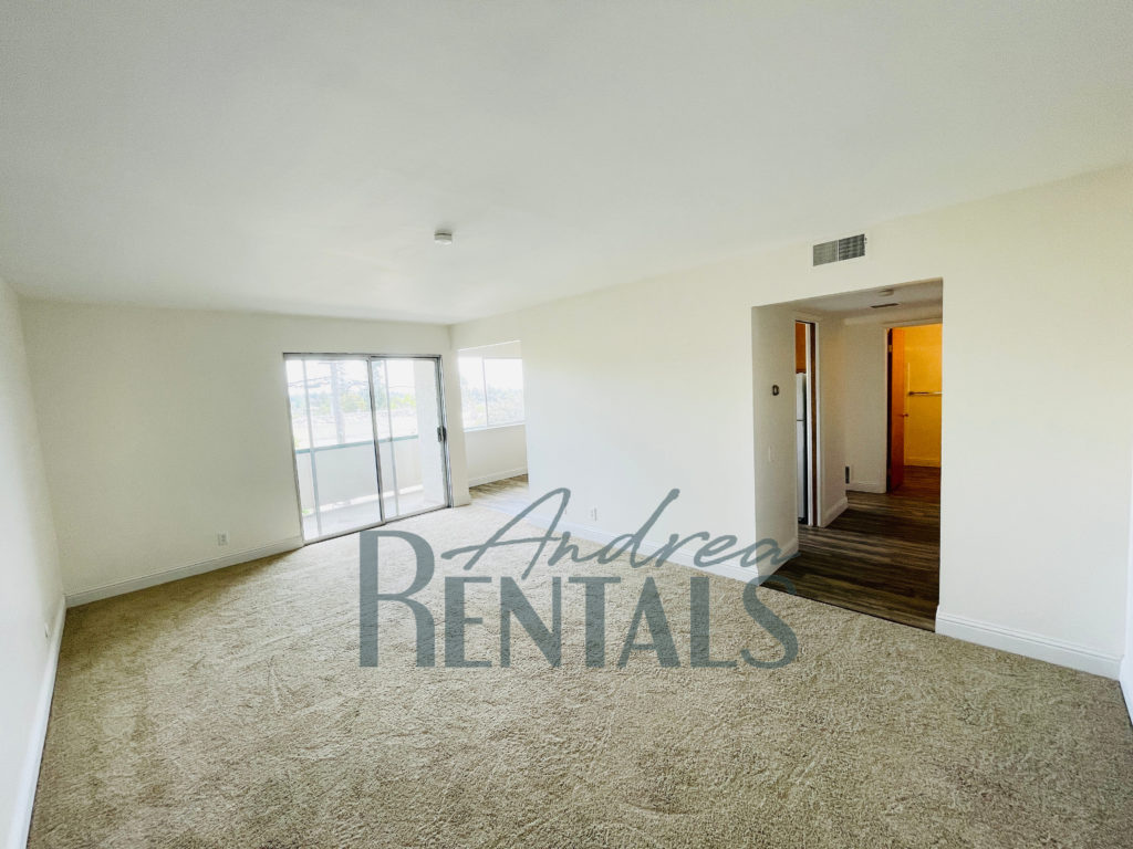 Spacious and superclean 3rd floor 1 bedroom,1 bathroom apartment with