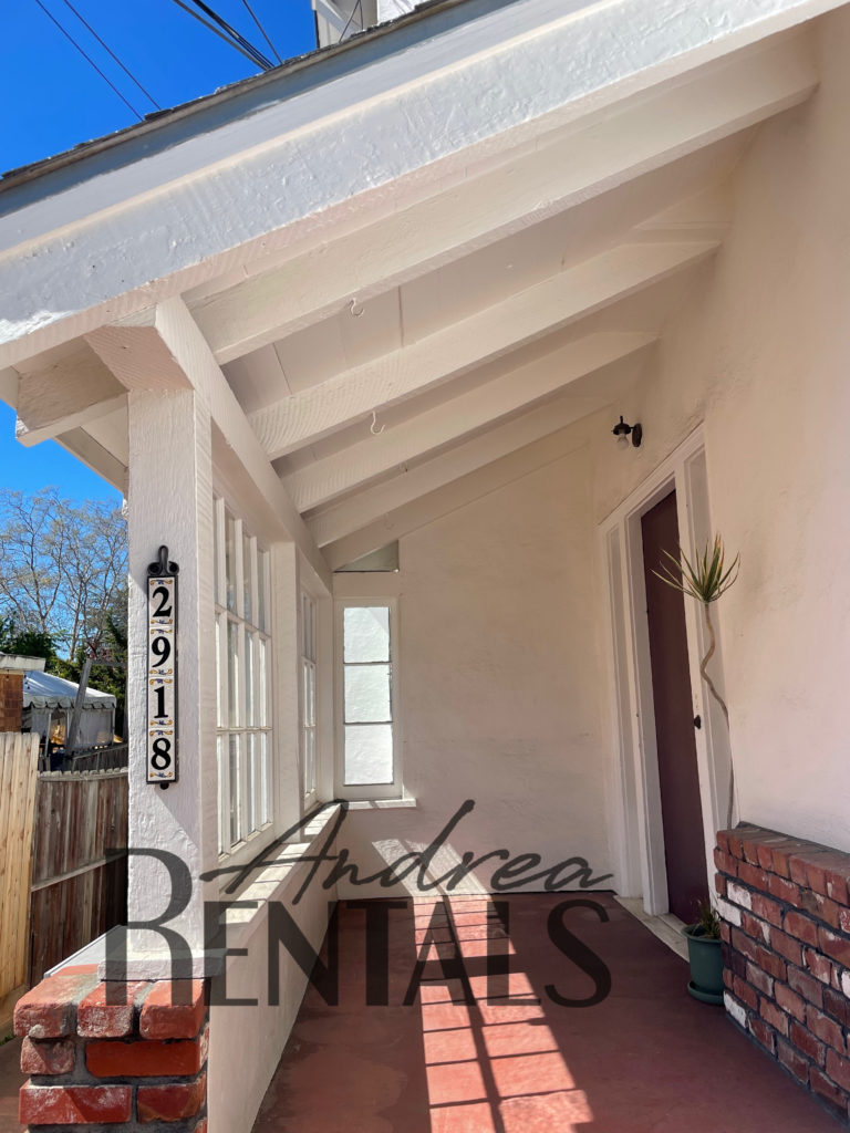 Lovely 2BR/1BA ground floor unit (lower unit of duplex) on a treelined