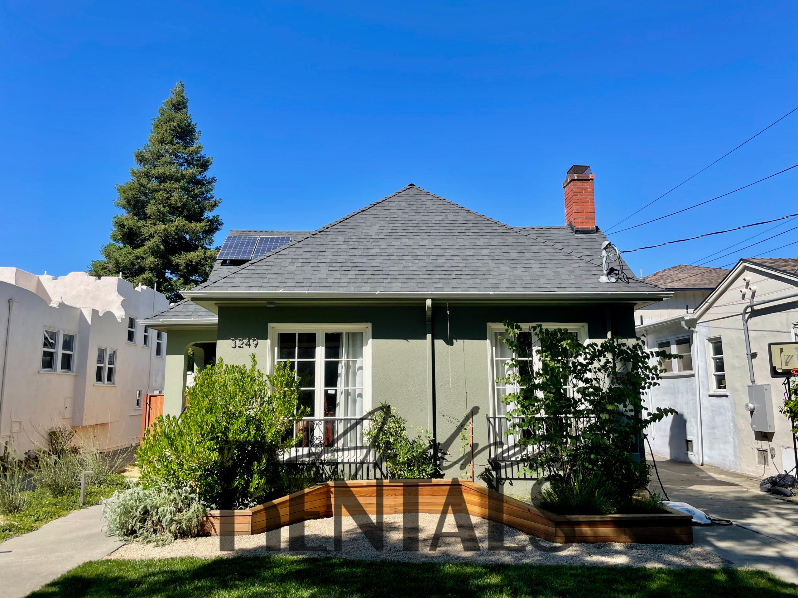 **FURNISHED 11month lease** This comfortable, stylish 4BR/3BA home on