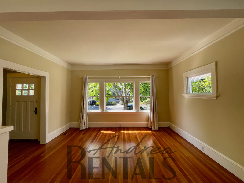 Sweet and sunny 1+BR/2BA Rockridge bungalow with detached office space
