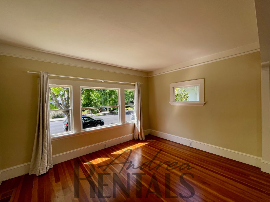 Sweet and sunny 1+BR/2BA Rockridge bungalow with detached office space