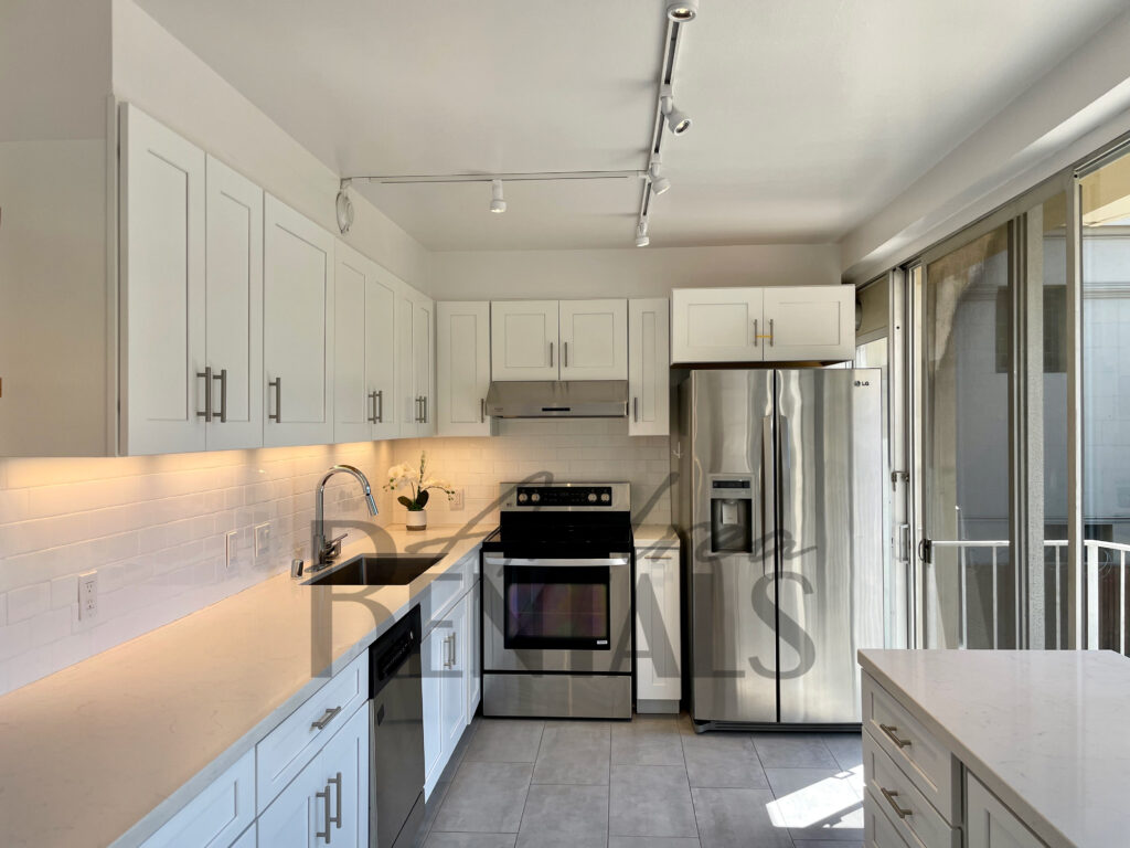 Bright, updated, and quiet 2BR/2BA condo in an unbeatable Lake Merritt location! AndreaRentals