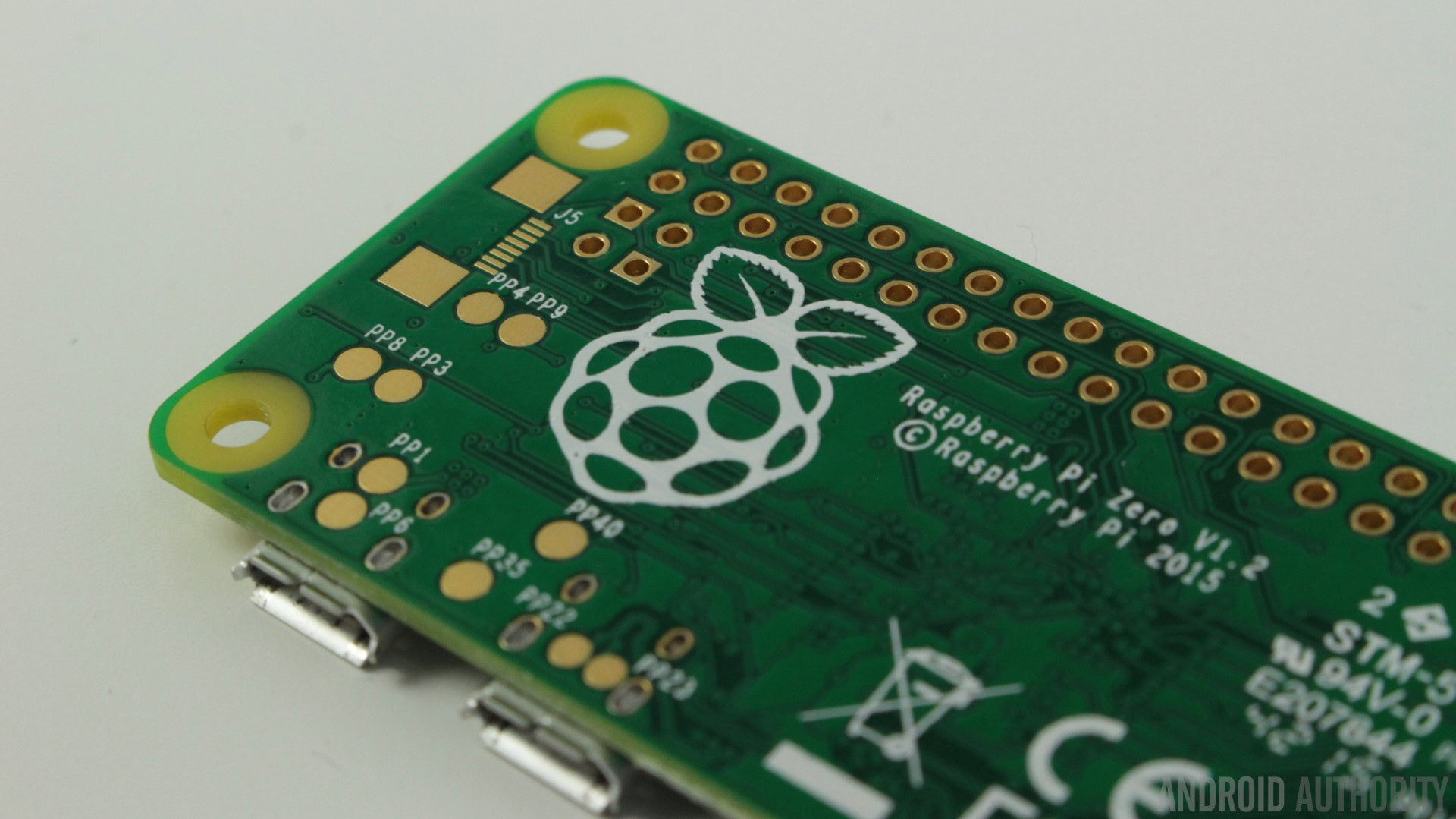 Raspberry Pi Zero W costs just 10, adds wireless LAN and Bluetooth