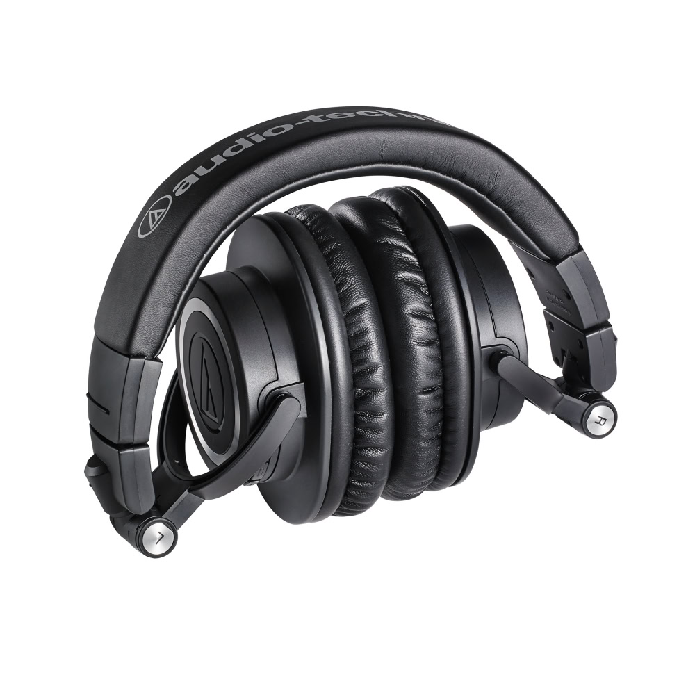 Audio-Technica ATH-M50xBT product image against an all-white background.