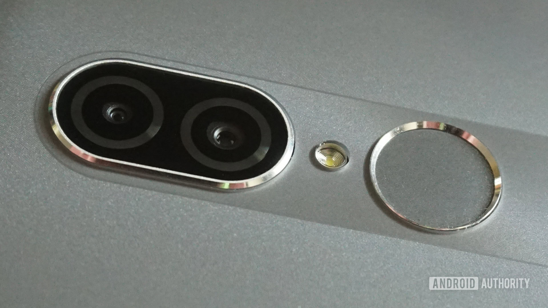 Coolpad Legacy cameras and scanner