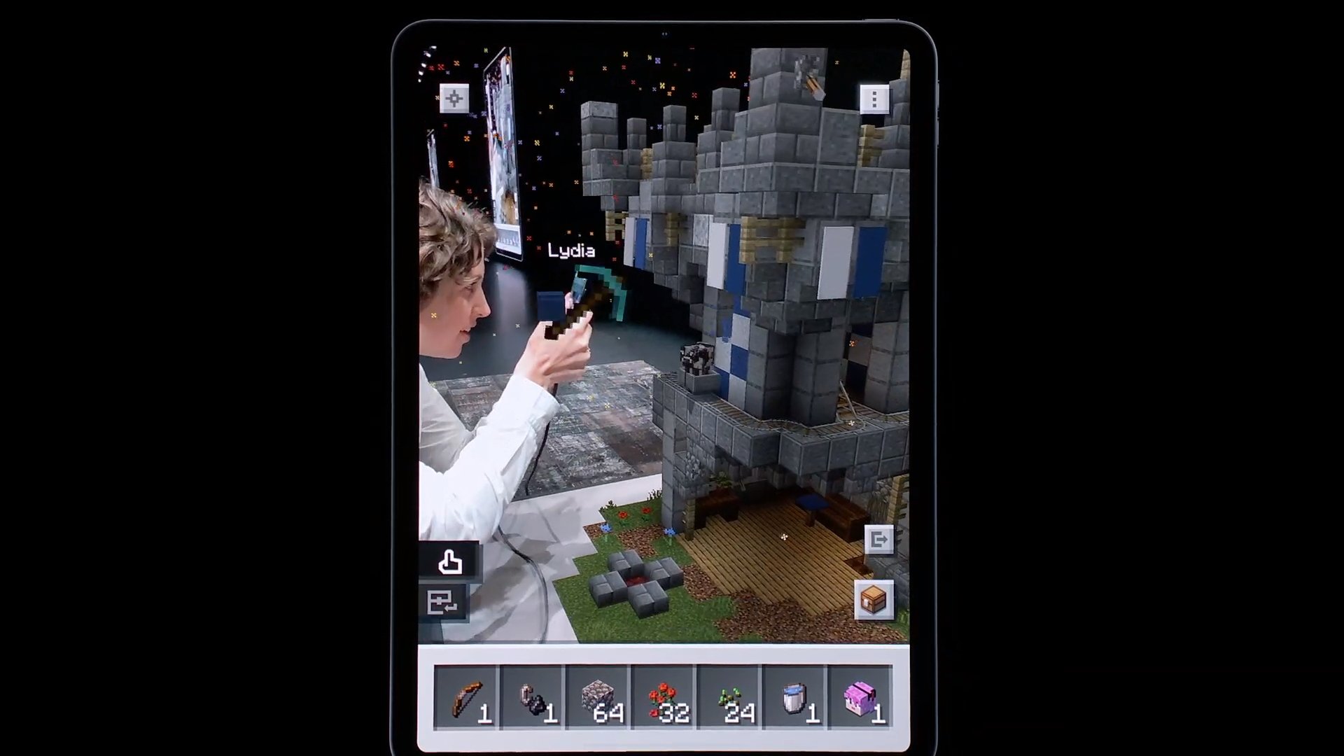 Demo of Minecraft Earth during Apple’s WWDC 1.