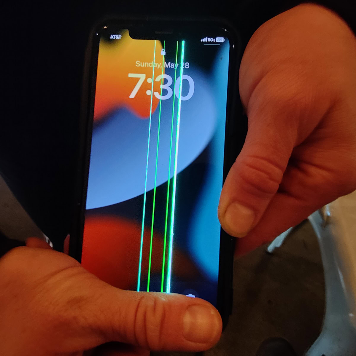 How to fix the green line issue on your Android phone's screen