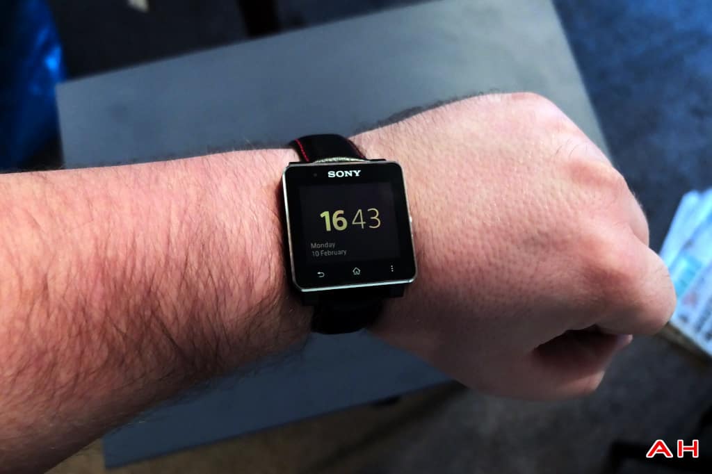 Latest Smartwatch Infographic Shows Big Growth; Biggest Names in