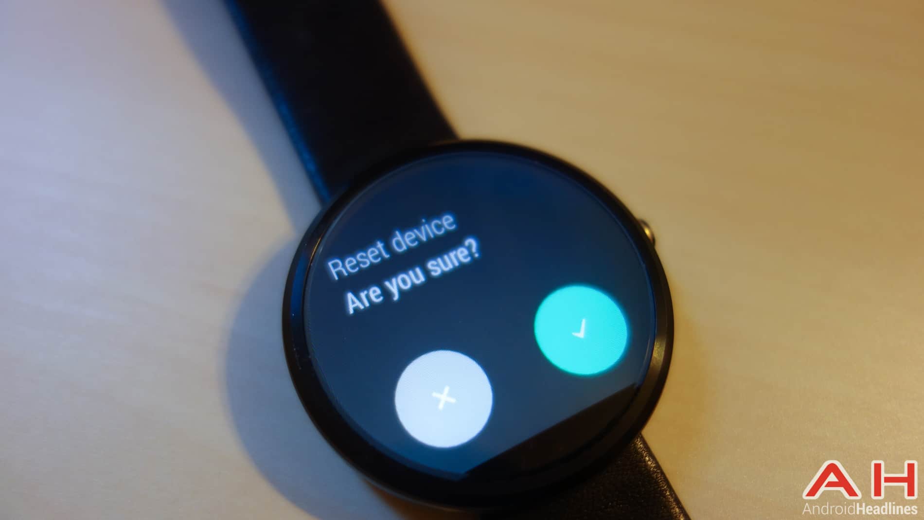 Android Headliner Why Can't We Sync Android Wear Between Multiple Devices?