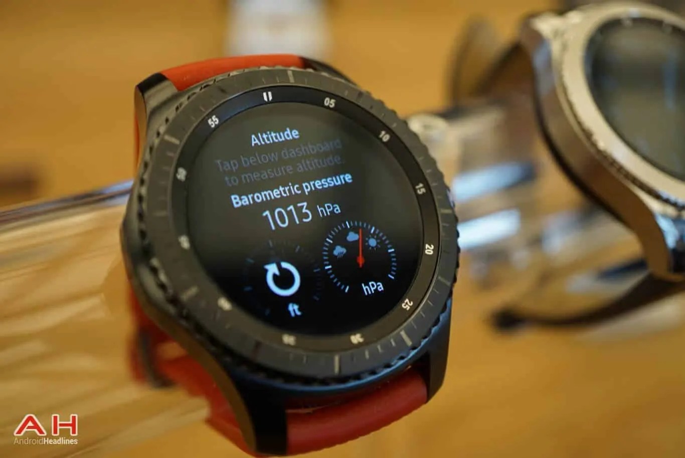 Samsung Gear S3 Frontier LTE Update Adds 'Jansky Wearable'
