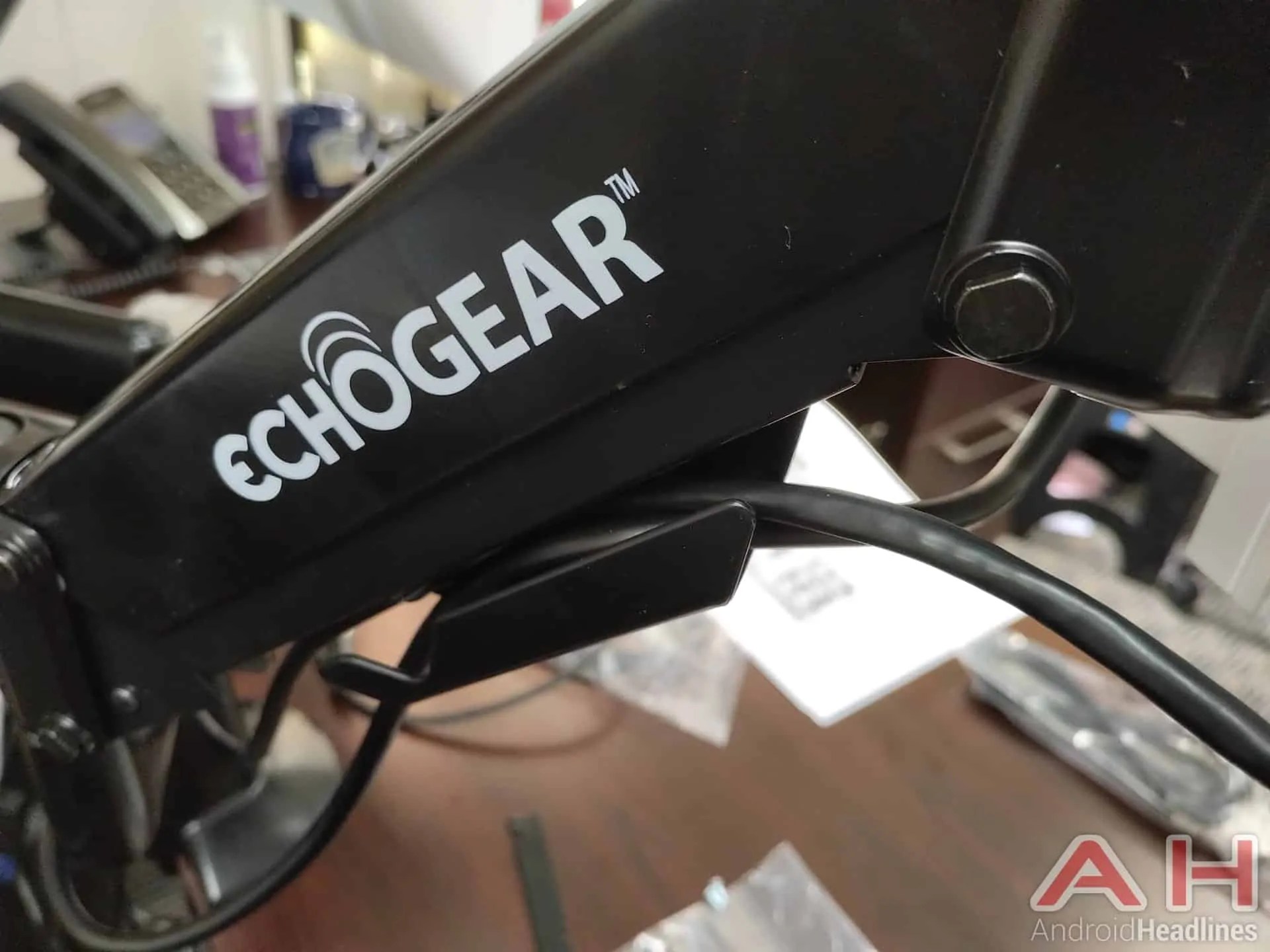 Echogear DualMonitor Desk Mount Review Duel of the Screens