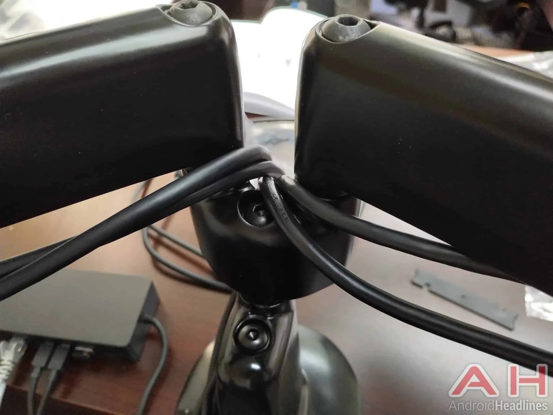 Echogear DualMonitor Desk Mount Review Duel of the Screens