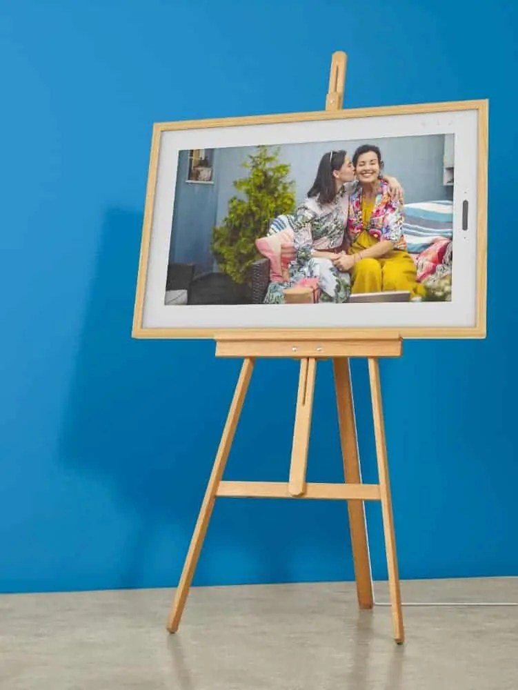 Lenovo Launches Two Photo Frames With Vastly Different Uses CES 2020