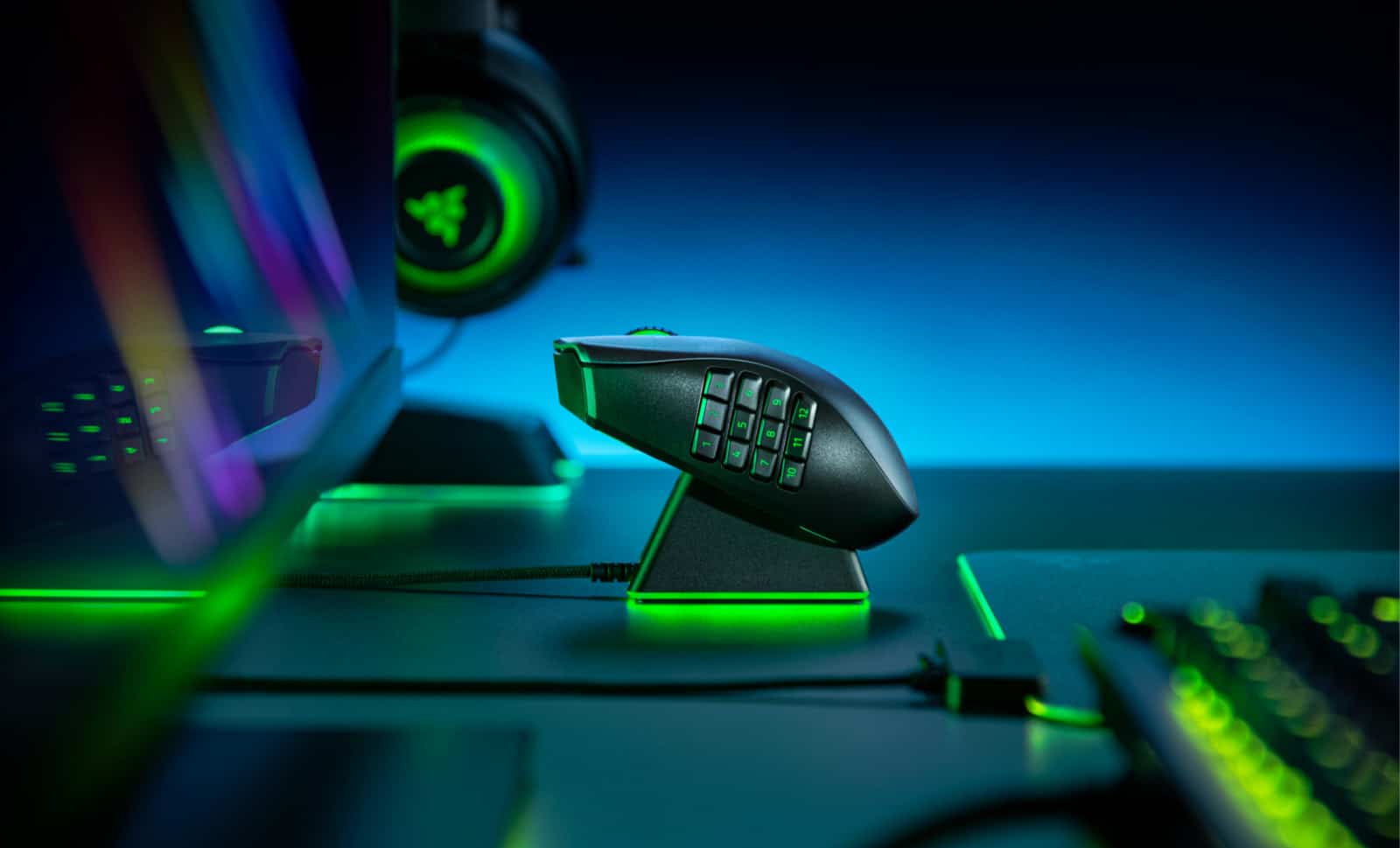 Razer Launches The Naga Pro, The Wireless DoItAll Gaming
