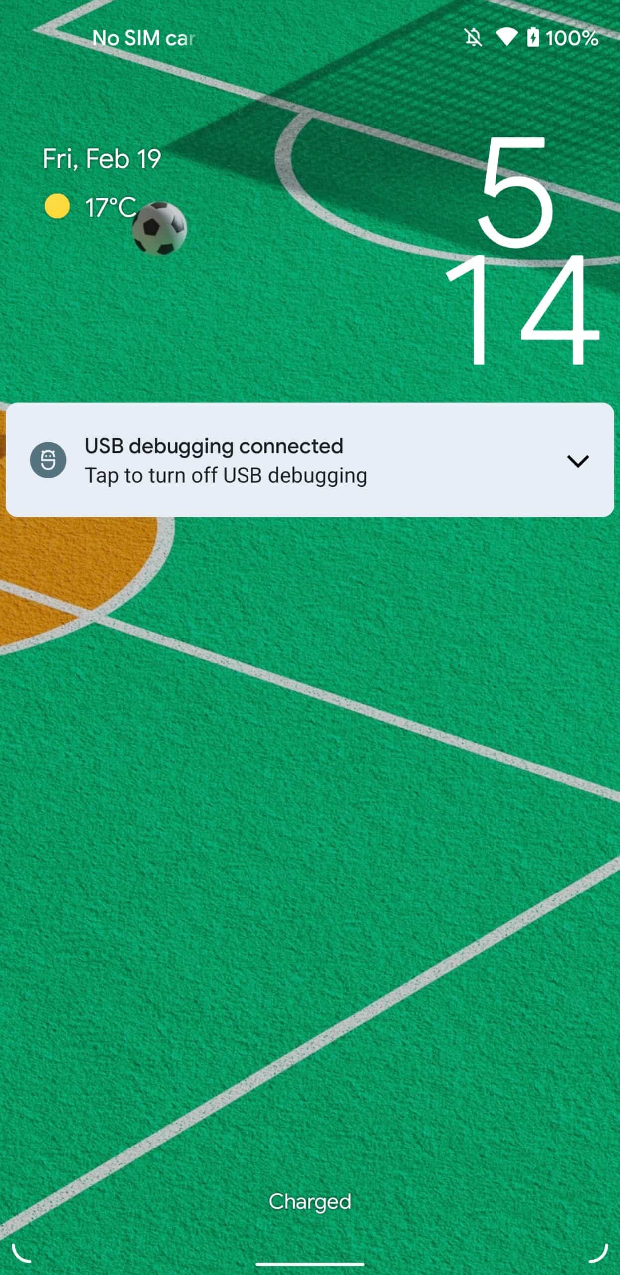 Android 12 Could Introduce This Massive Lock Screen Clock