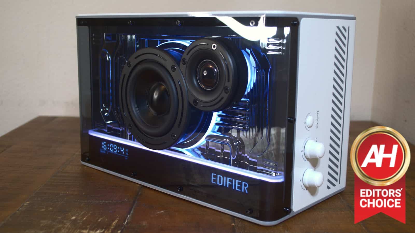 Edifier QD35 Review: Eye-catching design, ear-catching sound