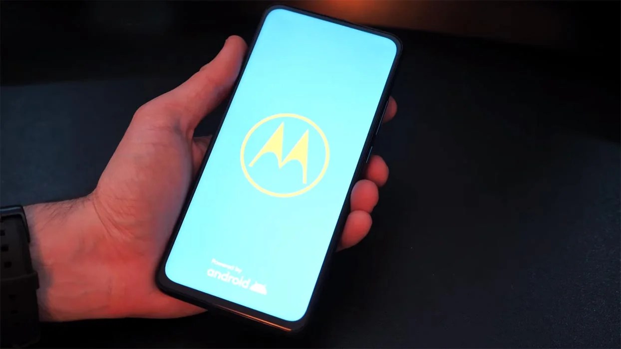 Fix Motorola Moto One Hyper Stuck on Boot Start screen logo Android