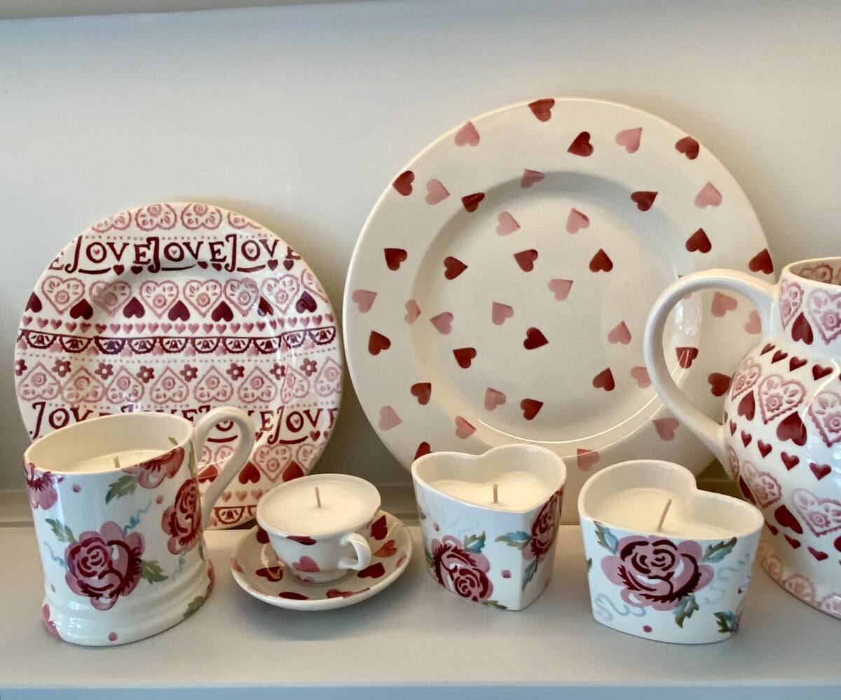 Emma Bridgewater Rose and Bee Heart Candle