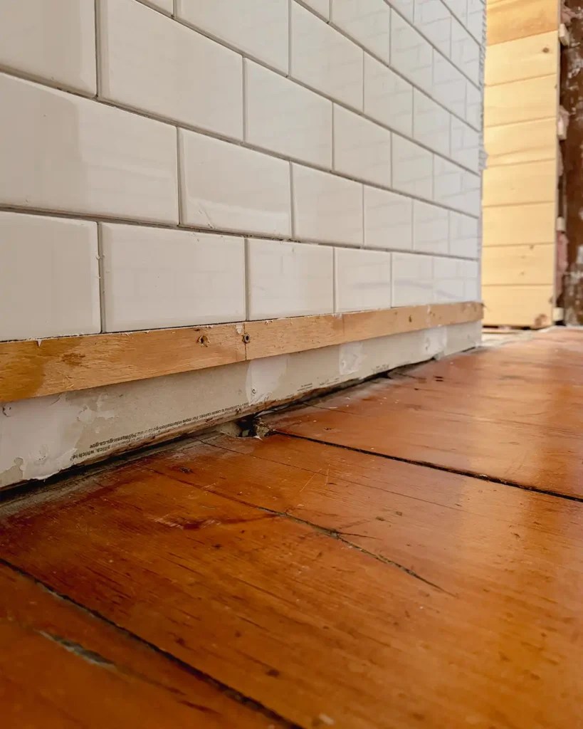 DIY Bathroom Wall Tile And Tiling Guide For Beginners