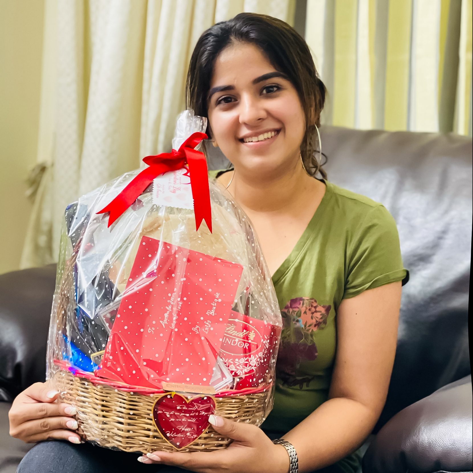 Best Birthday Gift For Wife Kerala Shop Hampers For Wife