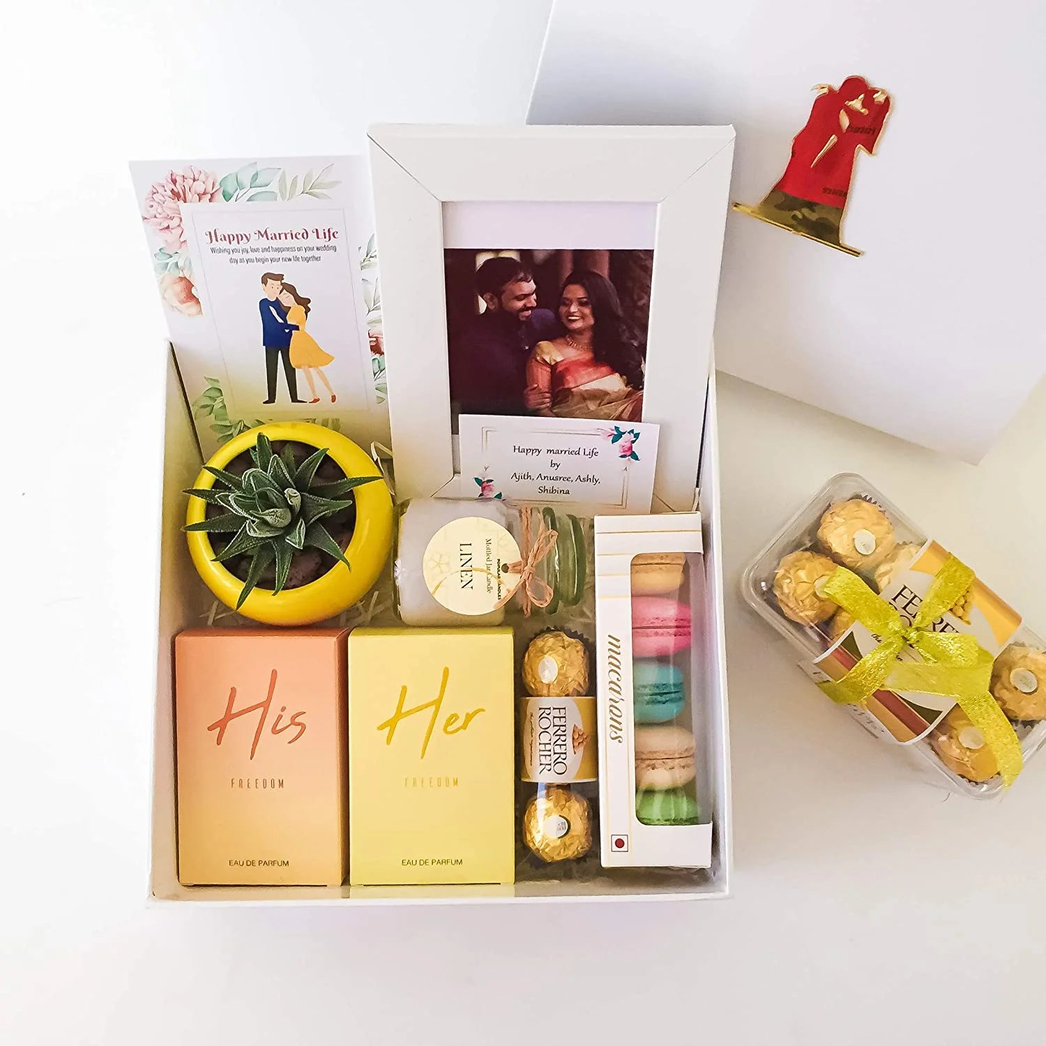Best Wedding Hampers For Couples Online Gift Ideas 2023