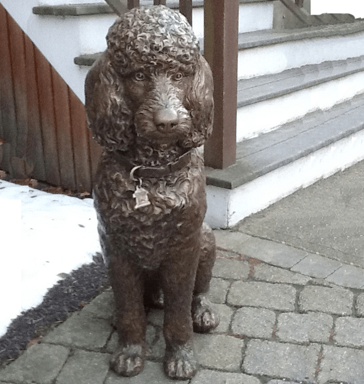 Custom pet memorial statues