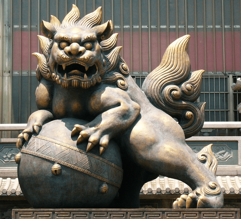 The art of dragon dog statue