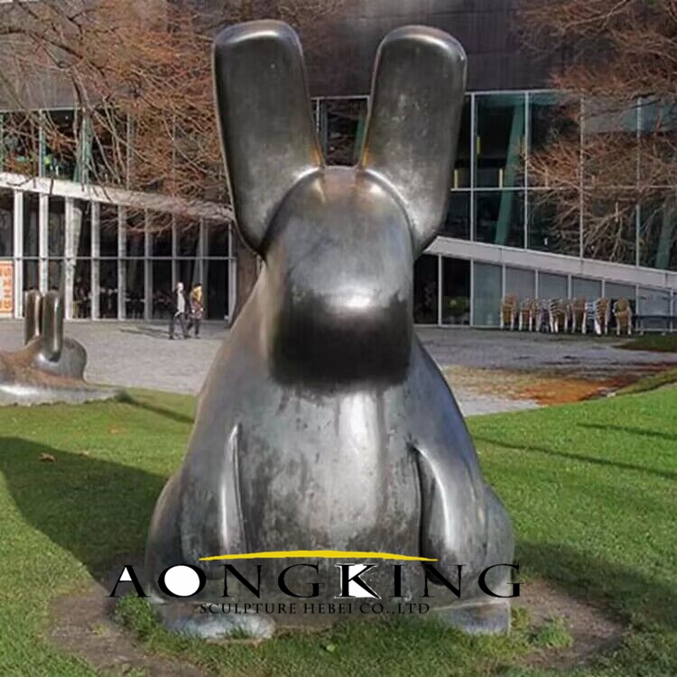 Outdoor Popular Garden Decor Sitting Figurative Bronze Giant Rabbit Sculpture for Sale Animal