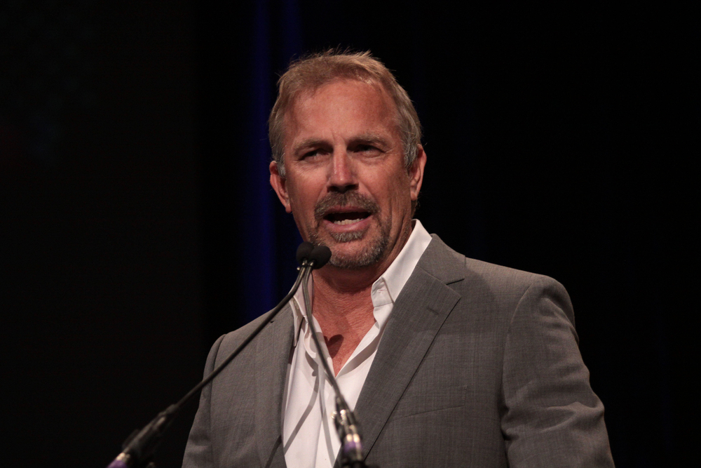 Kevin Costner Net Worth From Hollywood Stardom to Business Ventures(025)