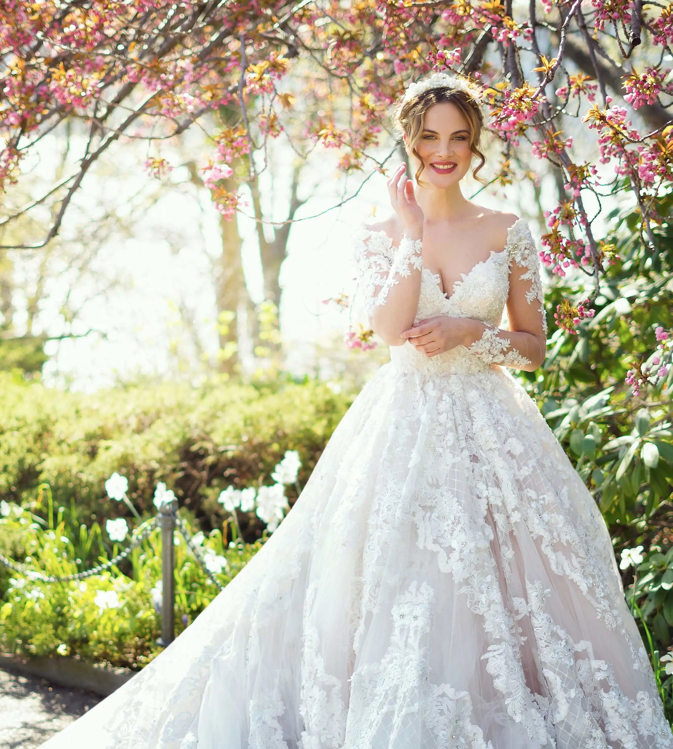 When to Buy a Wedding Dress