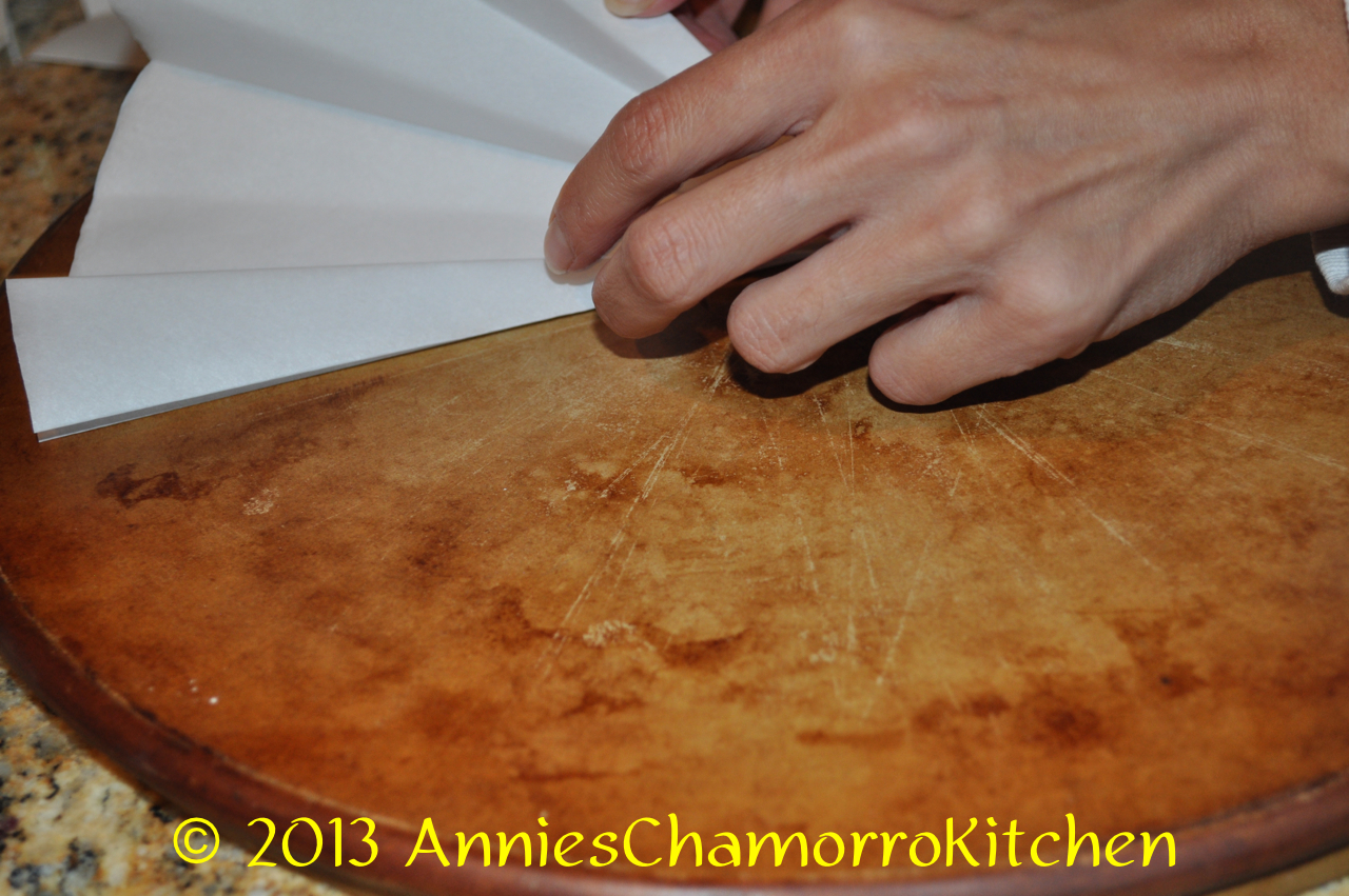 How to cut a Circle out of Parchment Paper Annie's Chamorro Kitchen