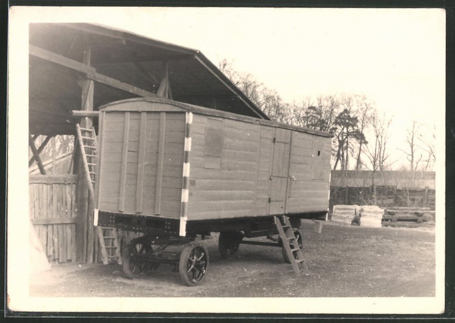 Fotografie Bauwagen mit Vollgummirädern eBay