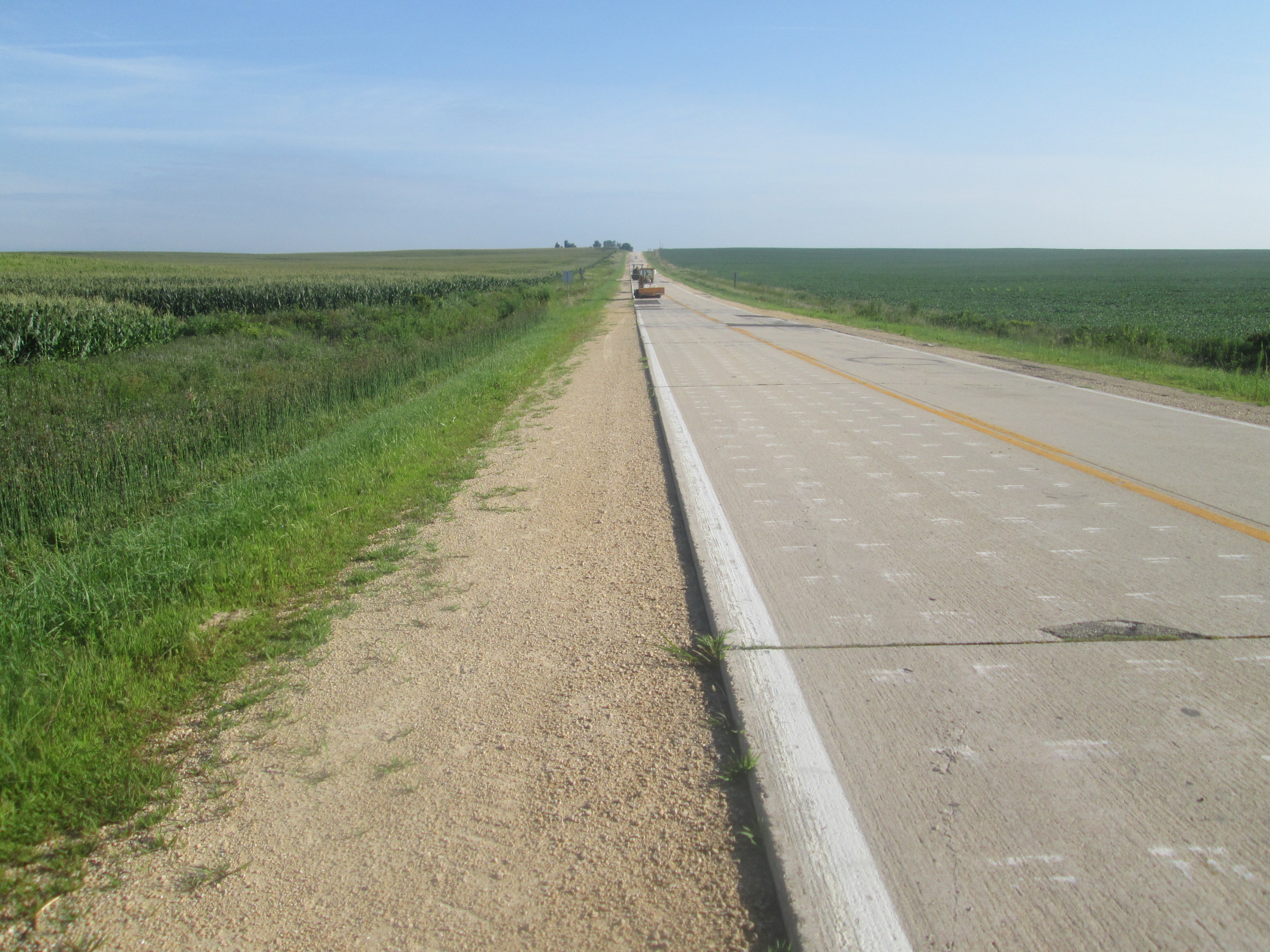 Y34 & E63, s/o Lost Nation, Clinton County, Iowa, USA Antigo Construction