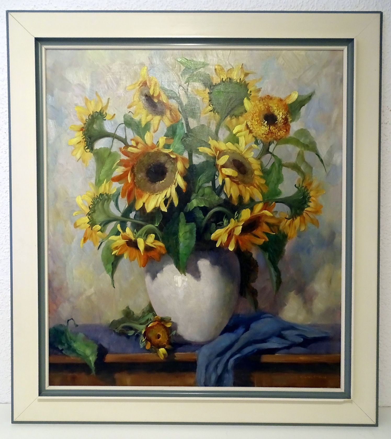 HELMUT ANDREAS VOLKWEIN (19202004), PRÄCHTIGE SONNENBLUMEN IN PERLFARBENER VASE eBay
