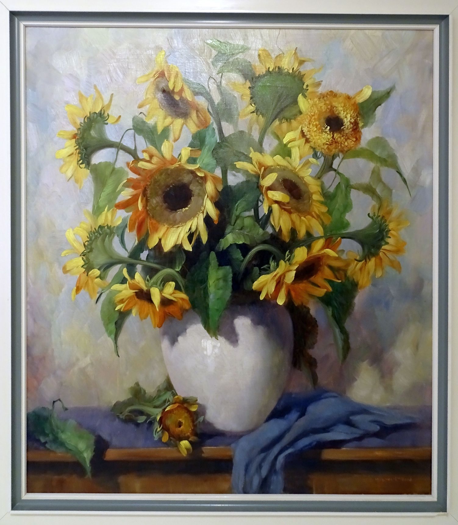 HELMUT ANDREAS VOLKWEIN (19202004), PRÄCHTIGE SONNENBLUMEN IN PERLFARBENER VASE eBay