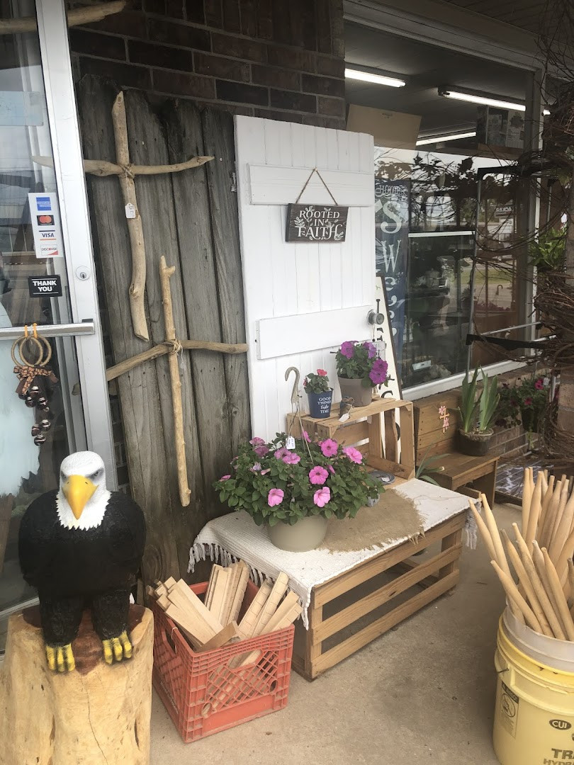 Lisa's Eagle Nest flea market Alma Updated Hours, Contacts & Photos