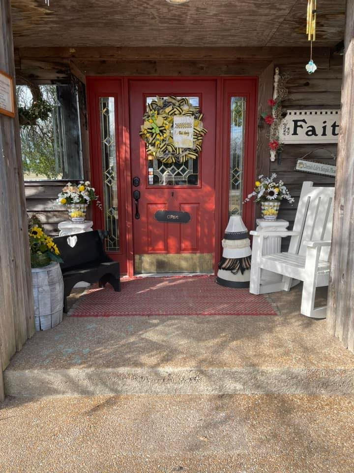 Red Door Antiques Cave City Updated Hours, Contacts & Photos