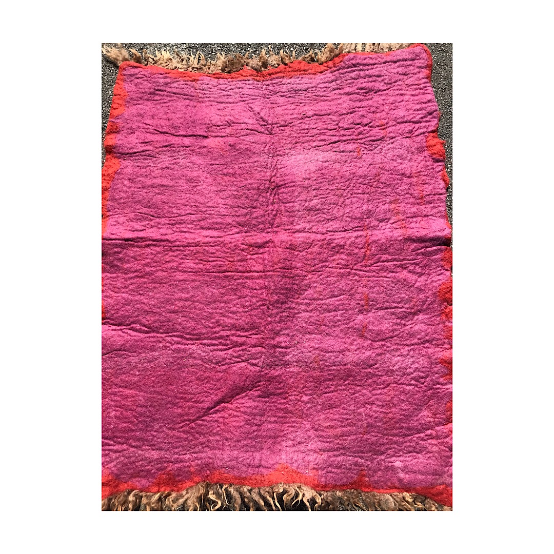 Wool tapestry Antiques Board