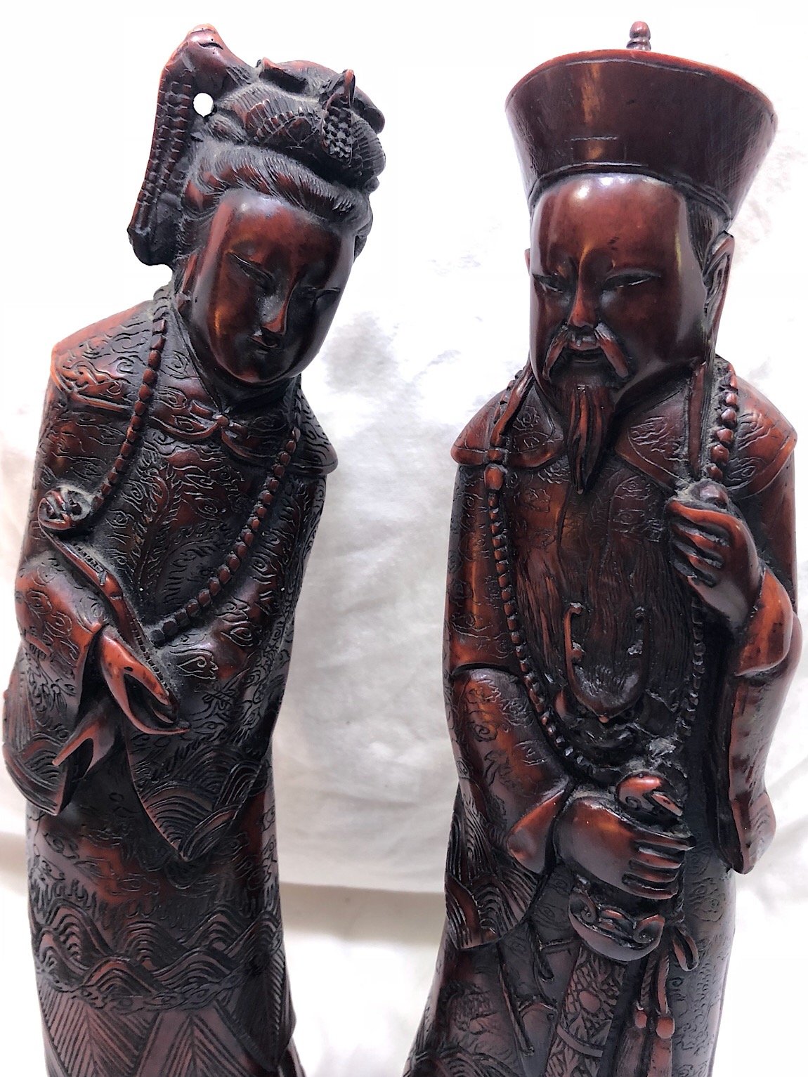 Pair of Chinese statues Antiques Board